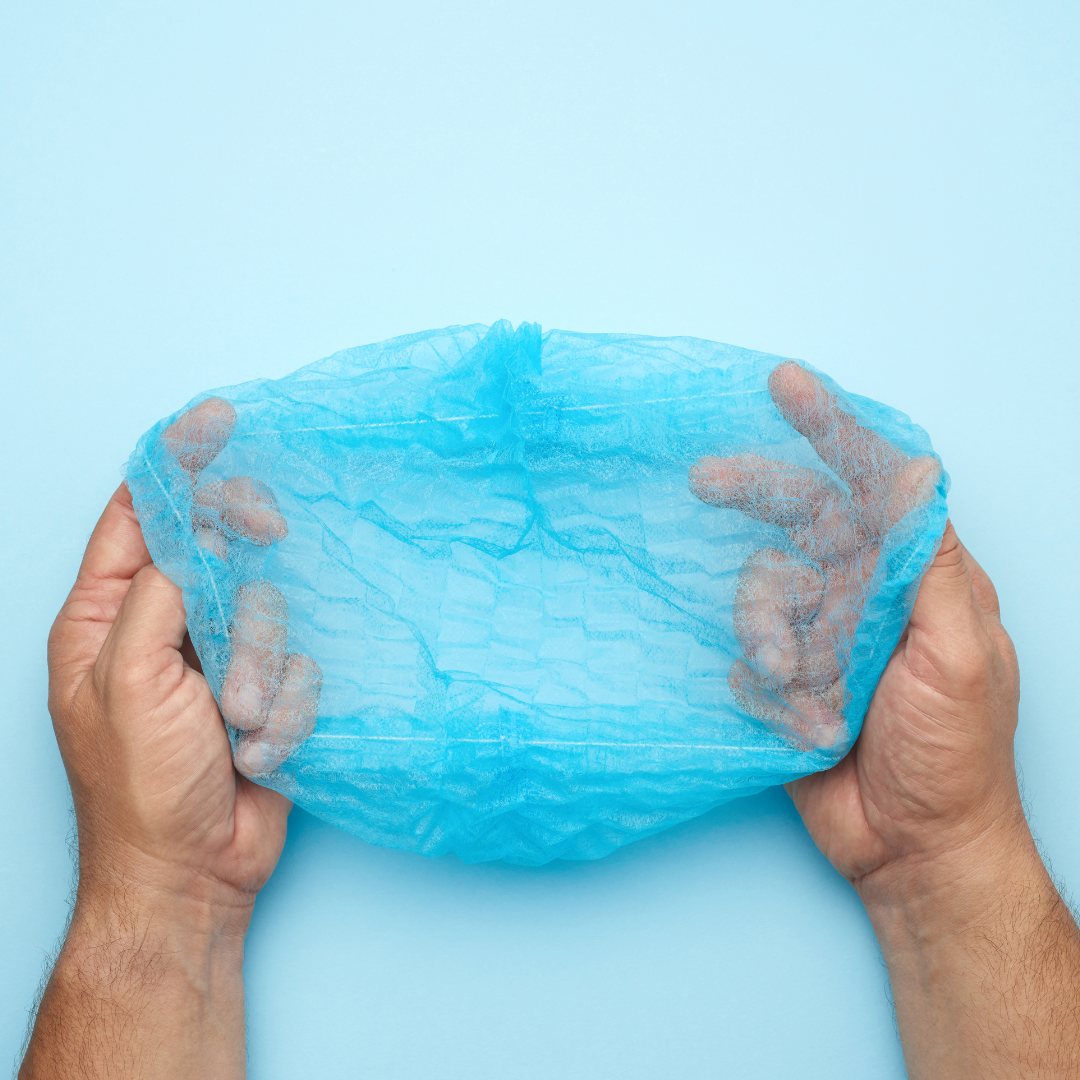 Cuffietta Monouso in TNT – Comfort e Protezione per Ogni Professionista